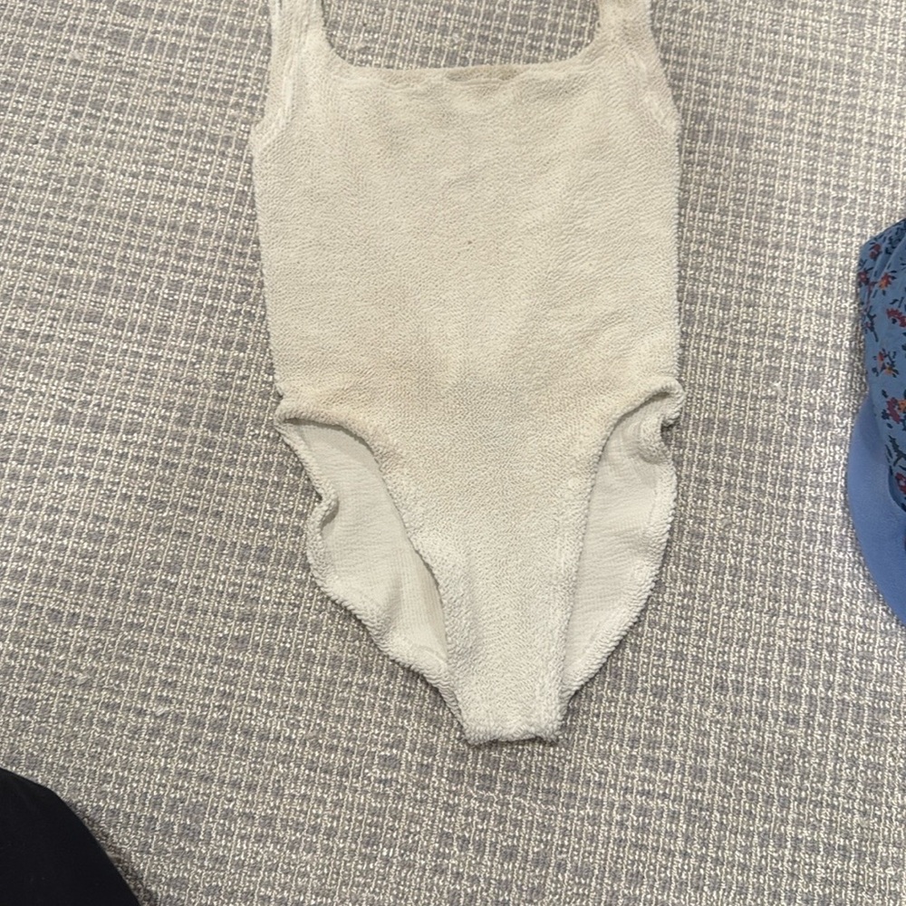 Cream hunza g One Piece